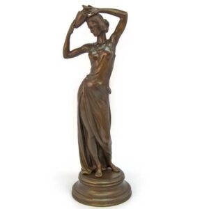 бронзовая скульптура девушка
